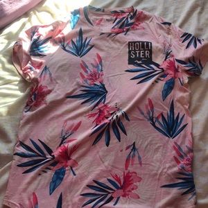 Hollister men’s large short sleeve tee